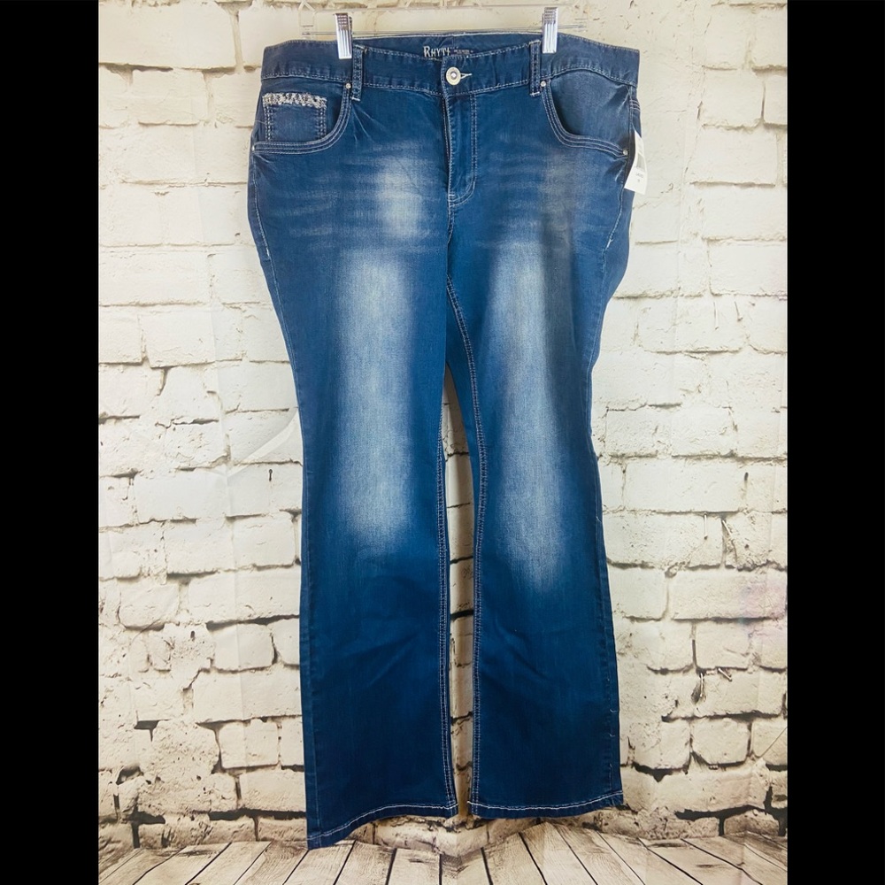 NWT Rhythm in Blues Slim Boot Plus Size 16 Regular